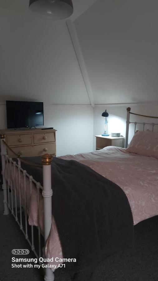 Homestay Poole Exteriér fotografie